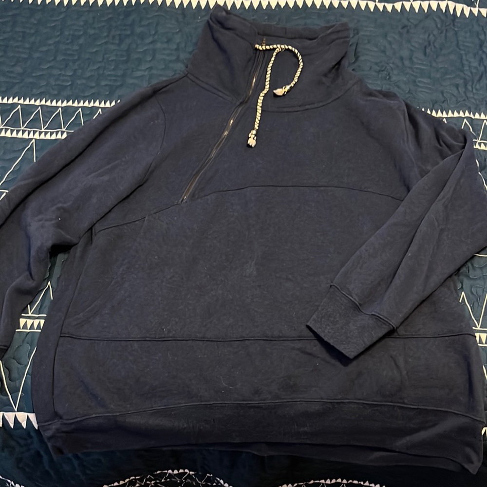 Half zip sweatshirt